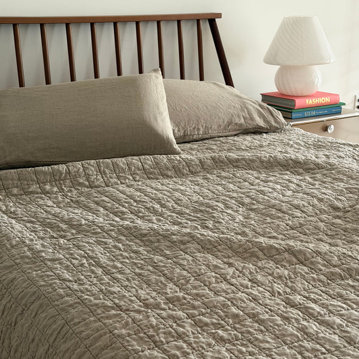Quilted Linen Flax Bedspread by Linoto