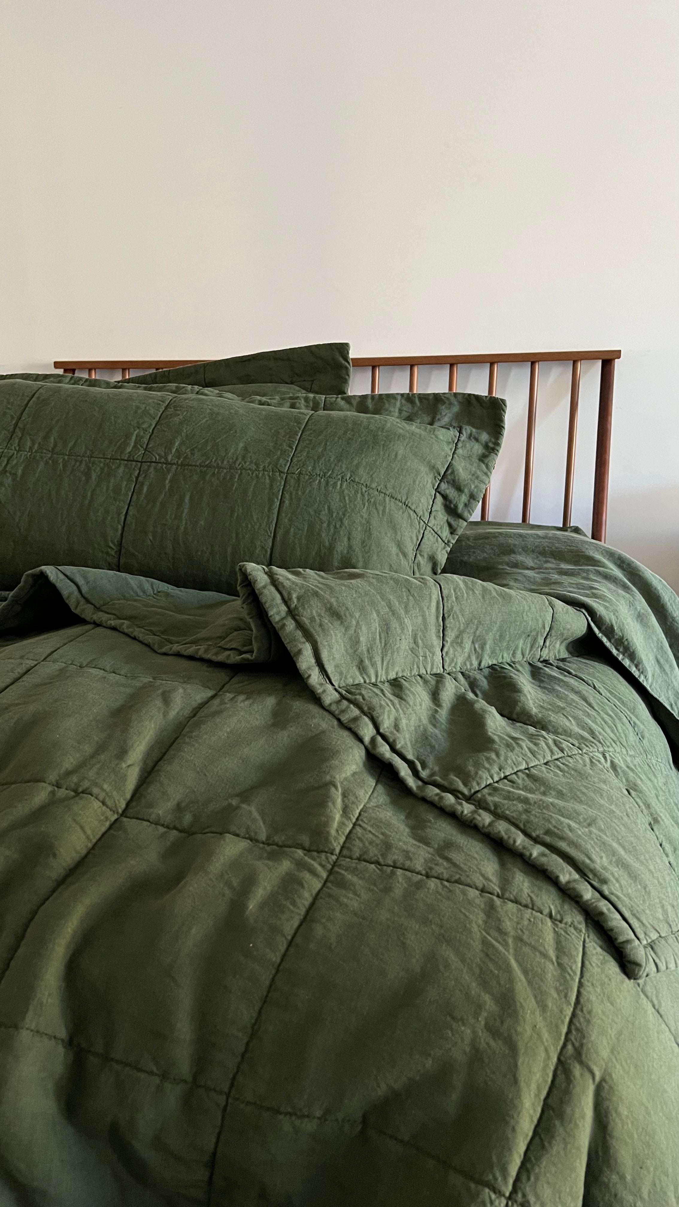 Linoto Quilted Linen Coverlet - Thumbnail 2