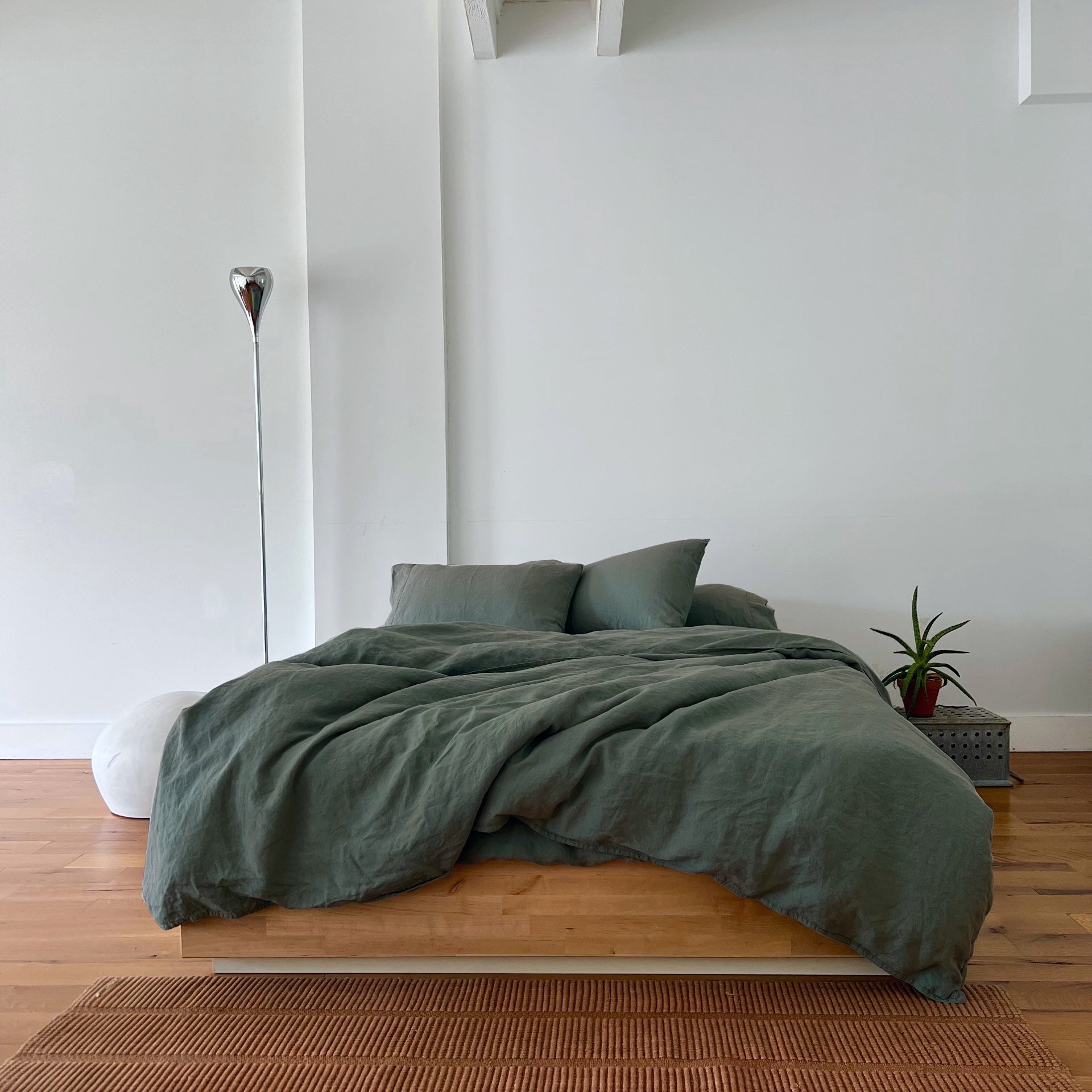 Sage Duvet Cover in King (group gift?)