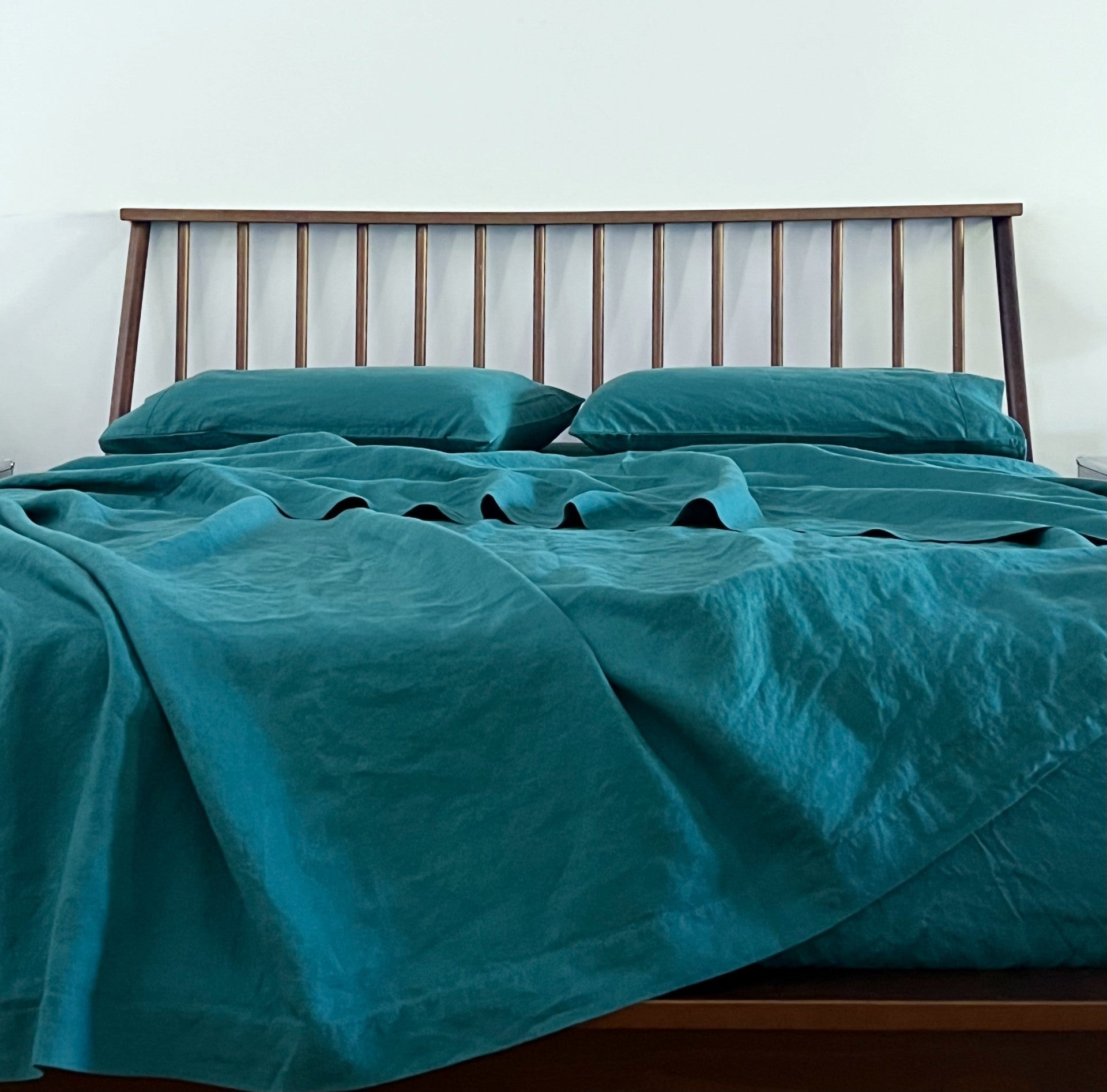 Turquoise Linen Sheet Set - Thumbnail 3